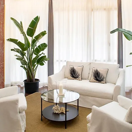 Imperial Palace Отель 3*