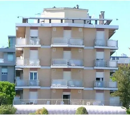 Отель Imperial Palace