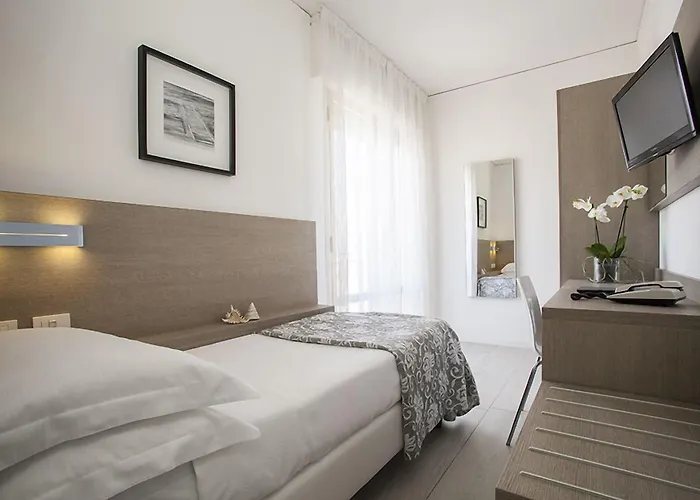 Imperial Palace Szálloda 3*