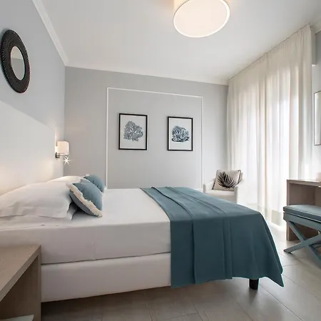 Hotel Imperial Palace 3*
