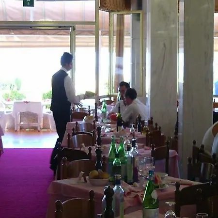 Imperial Palace Hotell 3*