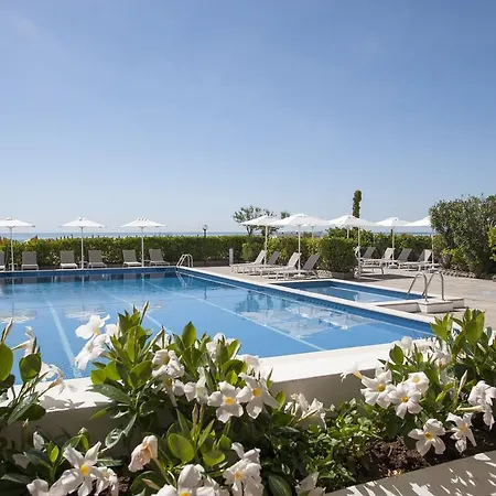 Hotel Imperial Palace