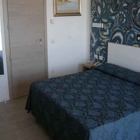 Imperial Palace Hotel 3*